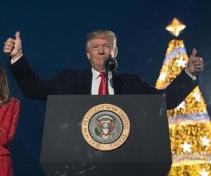 Donald Trump lights US national Christmas tree