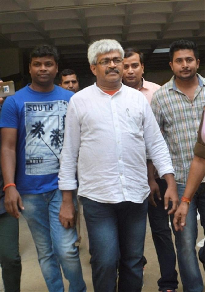 Former BBC journalist Vinod Verma at CJM Court in Ghaziabad after being arrested by Chhattisgarh Police
