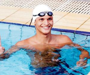 Jamnabai's Neel Roy rules the pool