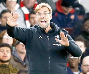 EPL: Liverpool boss Jurgen Klopp sorry for throwing water bottle