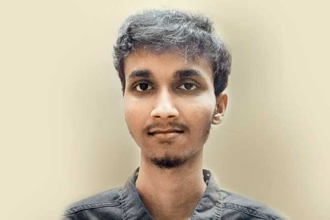 Badlapur-resident Akshay Kamble, who is a third year student in IIT Kanpur, has been missing for the past 20 days