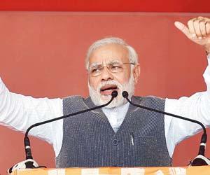 Narendra Modi alleges that Pakistan is interfering in Gujarat polls
