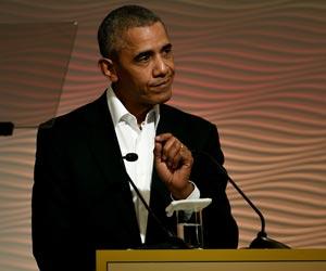 Barack Obama warns against divisive use of social media
