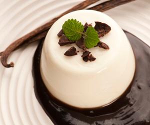 Recipes to making Panna cotta, sticky toffee pudding at home