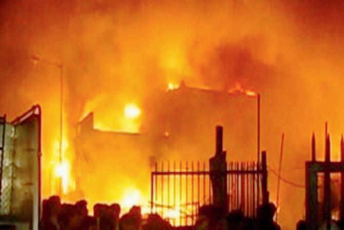 Bhanu Farsan factory in Sakinaka collapsed due to the ferocity of the fire that engulfed it.  Pics/Datta Kumbhar