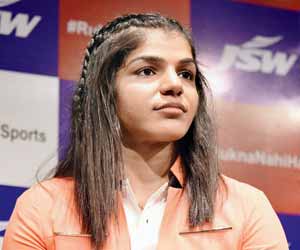 PWL: Sakshi Malik, Cynthia Vescan inspire Maharathi's win