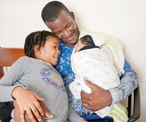 Darren Sammy shares cute photo with daughter Skai and newborn son Xzavier