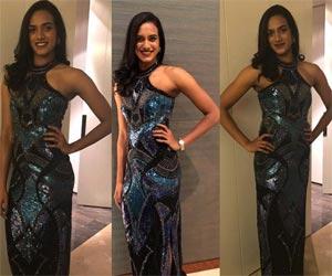 PV Sindhu looks stunning in a blue dress for this dinner party photo