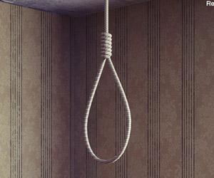 Man commits suicide by hanging himself from fan, blames roommates