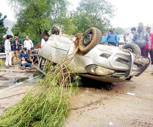 Accident on Mumbai-Pune Expressway leaves 3 dead, 7 injured