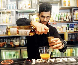 Mumbai food: Ditch single malts for these quirky whisky cocktails this season
