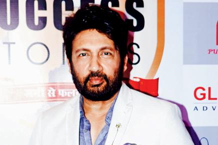 It's a first! Shekhar Suman to sing live at concert with son Adhyayan