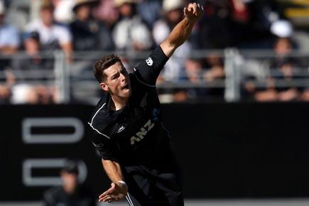 Mitchell Santner wants repeat of tight bowling against Australia