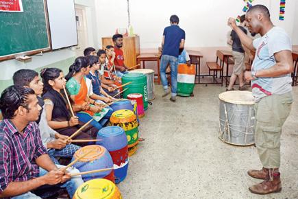 Get ready to watch a rocking performance by kids from Dharavi