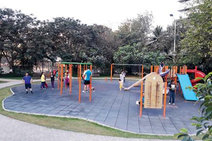 Warm up amidst the green at the Lake View Park in Powai