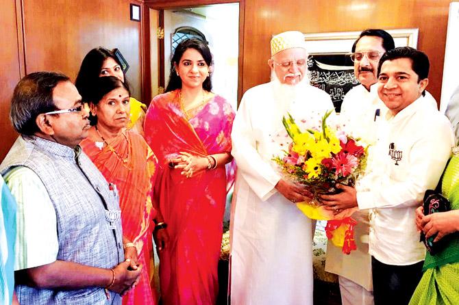BJP leader Shaina NC meets with the Bohri community leaders 