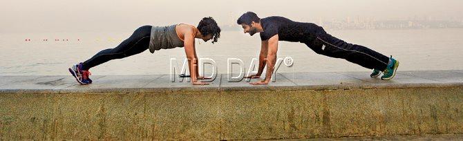 Shweta Sangtani and Aashish Mehrotra work out at Marine Drive. Pics/Bipin Kokate