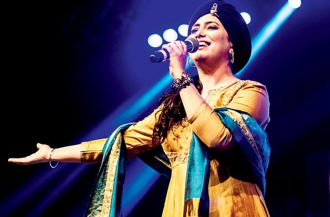 These are the top 5 songs on Harshdeep Kaur's playlist