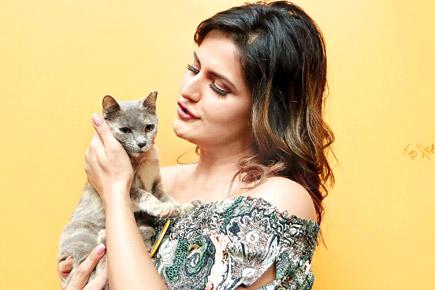 This is what Zareen Khan convinced her friend to do on Valentine's Day