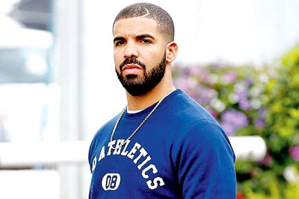 Drake offers to talk down suicidal man