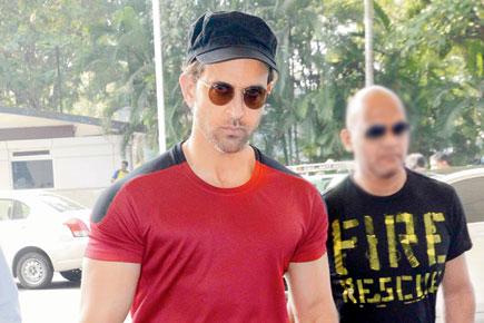 B-Town preparations for Holi have begun! Hrithik Roshan to be the star attraction at Sonu Sood's event