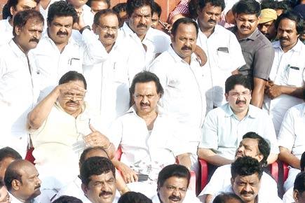 Tamil Nadu: DMK urges governor to 'nullify' trust vote; to stage fast on February 22