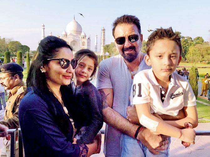 Sanjay Dutt with wife and kids at the Taj Mahal