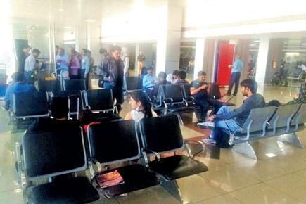 Pune: Flyers wait for nine hours as SpiceJet repairs windscreen