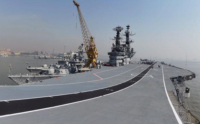 Know about the glorious aircraft carrier of Indian Navy -  INS Viraat