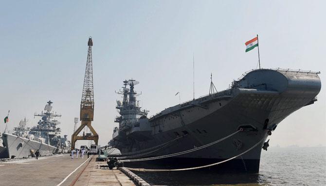 Know about the glorious aircraft carrier of Indian Navy -  INS Viraat