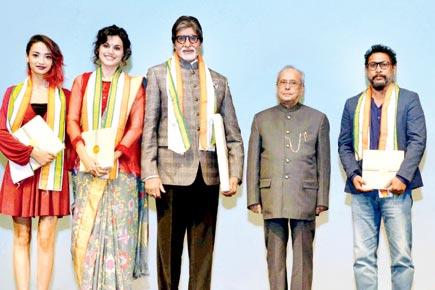 Amitabh Bachchan, Taapsee Pannu and 'Pink' team's movie date with President Pranab Mukherjee