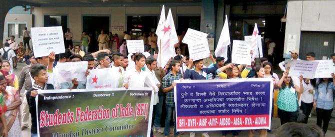 a protest against ABVP yesterday outside Dadar station