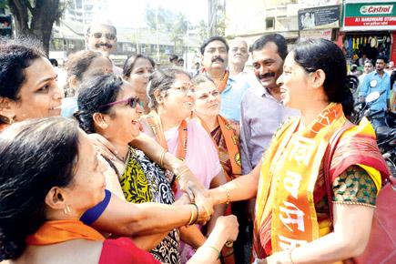 BMC election: Mad rush, glitches mar nomination day