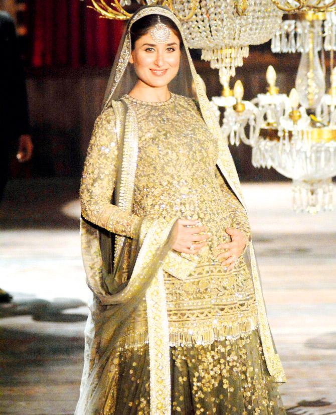 Kareena walked the ramp right before her delivery in mid-December