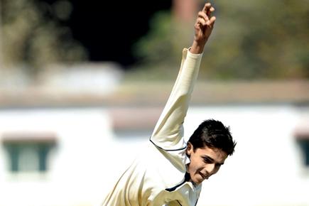 Giles Shiled: VN Sule dismissed cheaply as Anas Malik claims 7 wickets