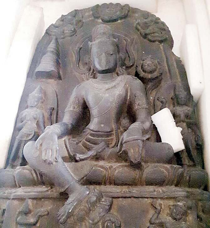 One of the seized sculptures