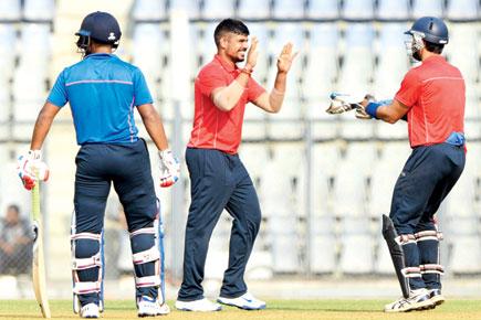 Syed Mushtaq Ali: Central Zone upset North, while East down South