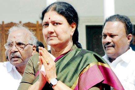 Very difficult for a woman to be in politics: Sasikala