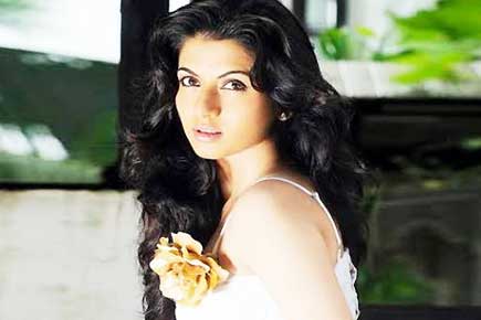 What is making Bhagyashree younger by the day?  