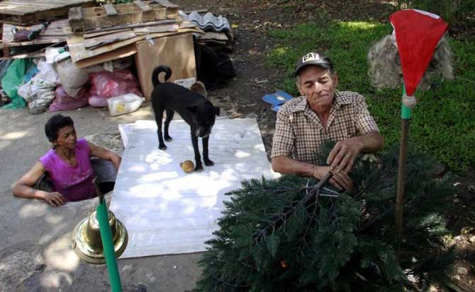 The couple celebrate festivals like everyone else and decorate their home too.