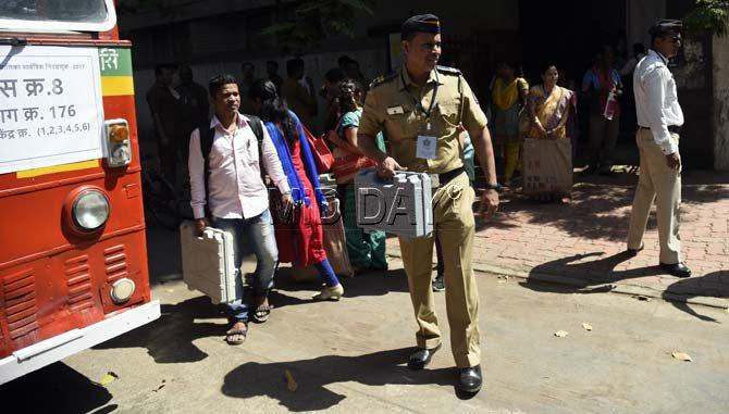Photos: BMC election duty staff gears up for the big day in Mumbai