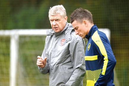 Arsenal's Koscielny questions Wenger's selection in Chelsea defeat