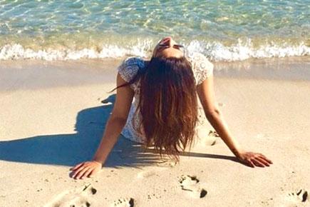 Photos: Hottie Priyanka Chopra is a beach babe!