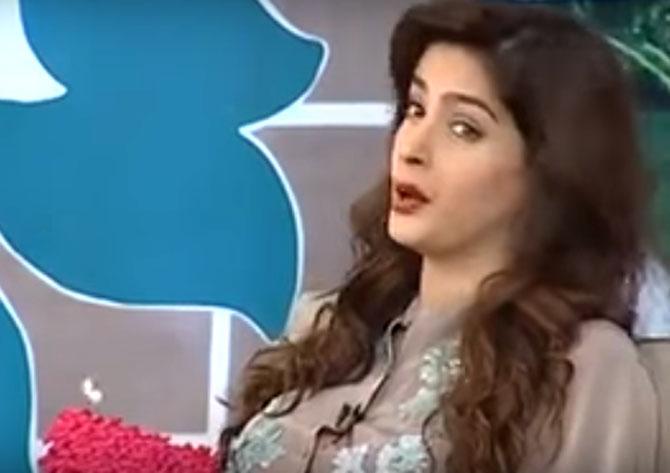 Saba Qamar Porn Video - Pakistani actress Saba Qamar calls Salman Khan 'chichora' in this viral  video