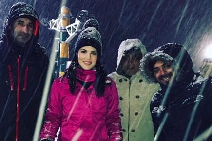 These photos from Sunny Leone's Kashmir trip will give you the 'chills'