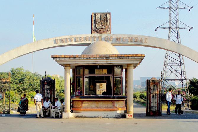 Mumbai University attracts hundreds of outstation students every year. File pic