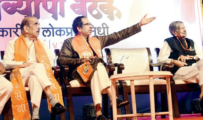 Shiv Sena chief Uddhav Thackeray at the party meeting yesterday. Pic/Sayed Sameer Abedi