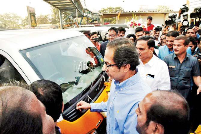 Uddhav Thackeray at the launch of WAYU and the rural taxi in Bandra on Thursday. Pic/Nimesh Dave