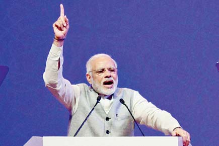 Narendra Modi hits out at 'political worshippers' of black money