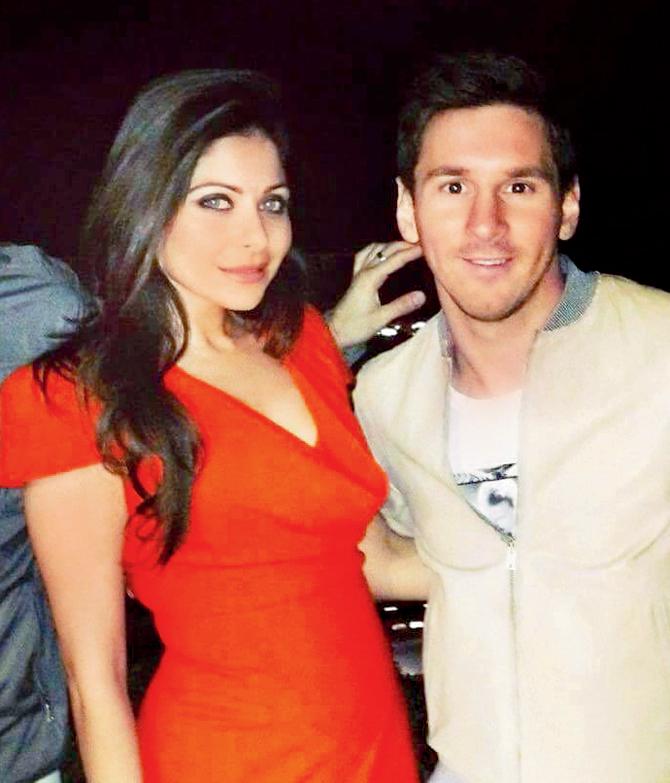Kanika Kapoor with Lionel Messi